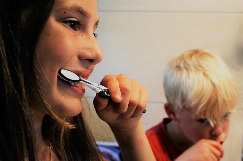 Children's oral health hygiene routine